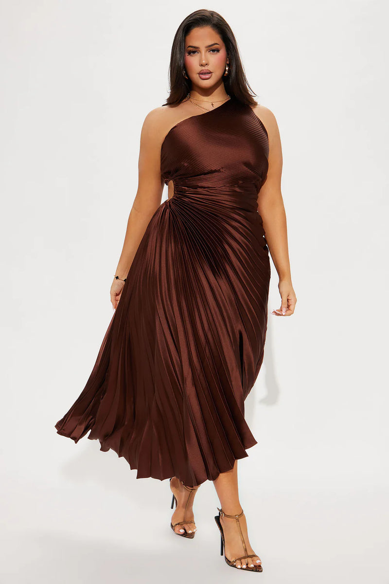 The Goddess Silhouette Maxi Dress